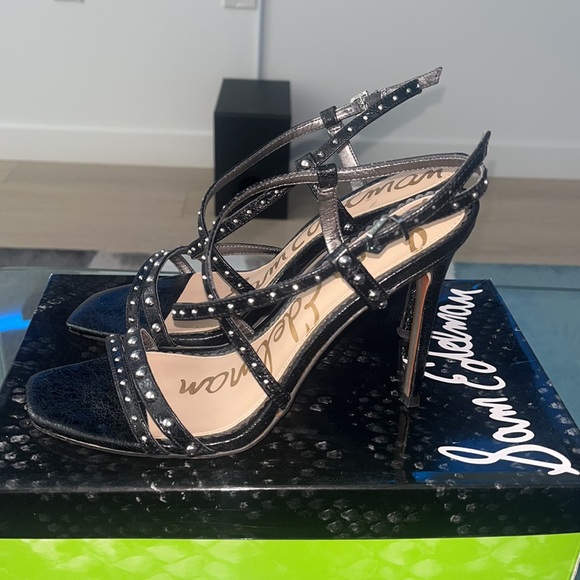 Genuine leather Sam Edelman studded high heeled sandal size 9 worn twice 🖤 - Picture 4 of 7